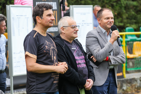  (kliknięcie spowoduje powiększenie obrazu)