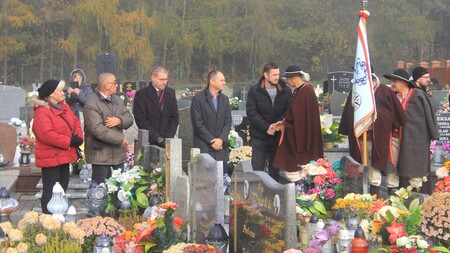  (kliknięcie spowoduje powiększenie obrazu)