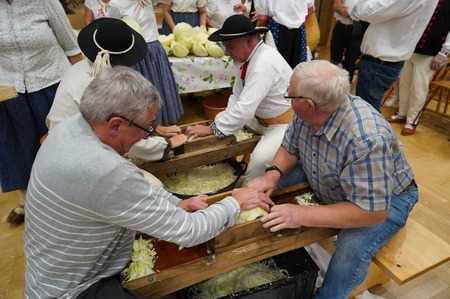 Kolejna już odsłona Tradycyjnego Kiszynio Kapusty w Brennej (kliknięcie spowoduje powiększenie obrazu)
