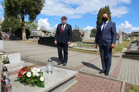  (kliknięcie spowoduje powiększenie obrazu)