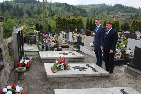  (kliknięcie spowoduje powiększenie obrazu)