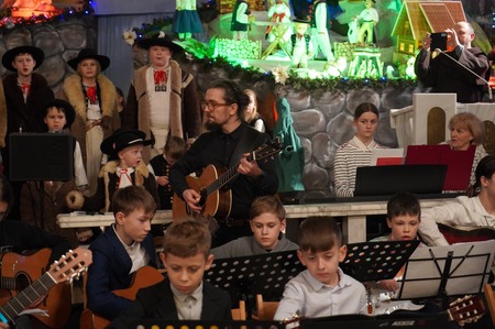 Zimowy Koncert Bazy Talentów OPKiS (kliknięcie spowoduje powiększenie obrazu)