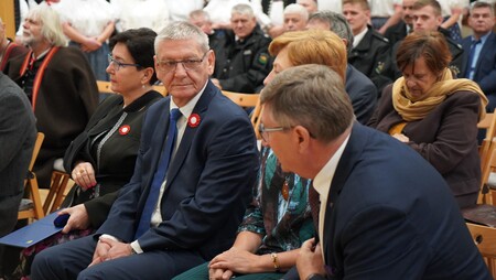  (kliknięcie spowoduje powiększenie obrazu)