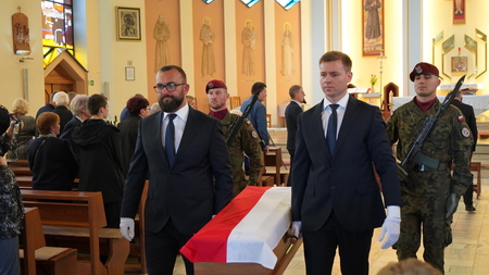  (kliknięcie spowoduje powiększenie obrazu)