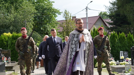  (kliknięcie spowoduje powiększenie obrazu)
