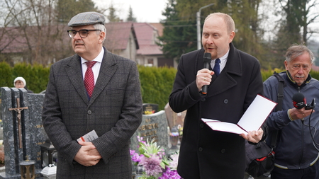  (kliknięcie spowoduje powiększenie obrazu)