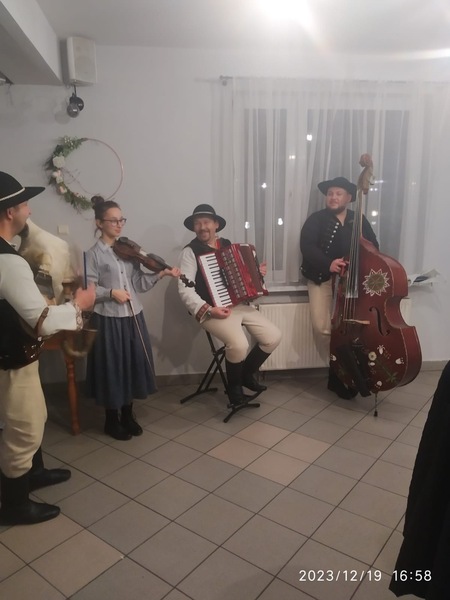  (kliknięcie spowoduje powiększenie obrazu)